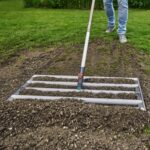 Leveling Rake for Soil or Sand Distribution, 76 cm Working Width, Rounded Panel Design - Image 5