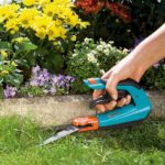 Comfort Rotatable Grass Shears, Bow Handle, 360° Rotatable Blades - Image 2